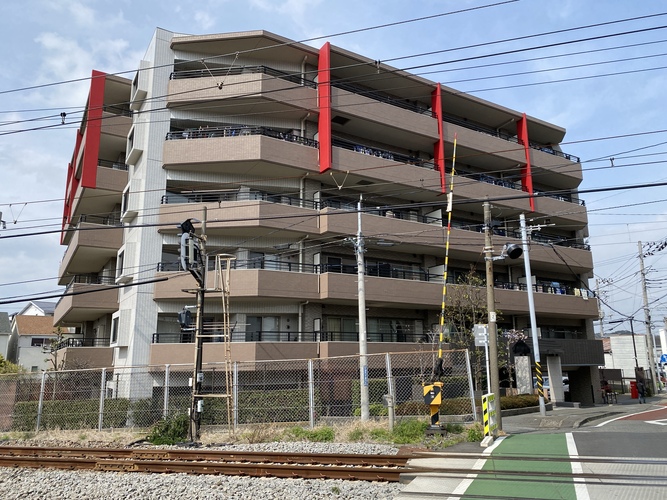 北鎌倉駅から１３分ほどです